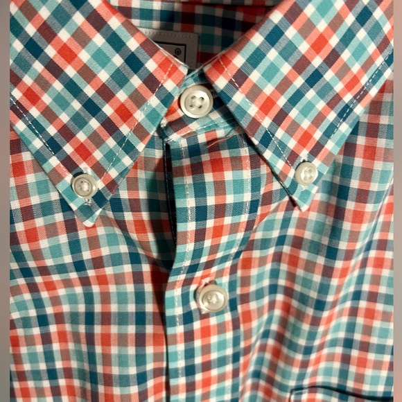 Mens L.L. Bean short sleeve button down. - Picture 4 of 4